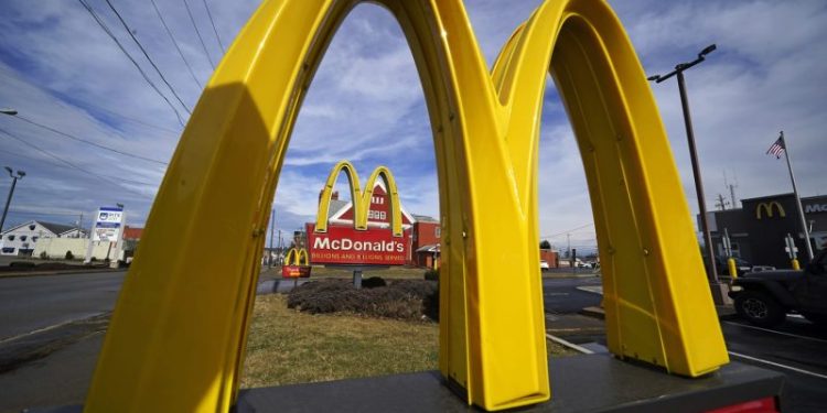 McDonald’s announces plan to hire 375,000 employees this summer