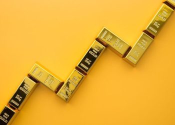 Fund Manager: Gold Stocks a Strategic Opportunity for Investors