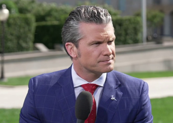 Flaring Iran nuclear crisis provides first major test for pivotal Trump trio