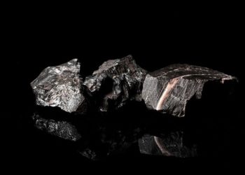 How to Invest in Manganese Stocks